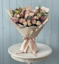 Букет цветов из:  Розы и Лизиантусы в Ишне