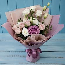 Букет цветов из:  Розы и Лизиантусы в Ишне