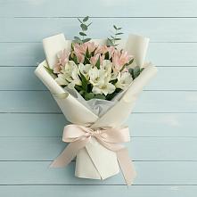 Букет цветов из:  Альстромерии в Ишне