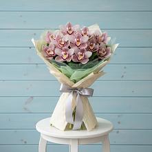 Букет цветов из:  Орхидеи и Розы в Ишне