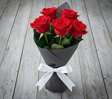 Букет 5 Красных роз Эдлесс Лав #REPLACE_PRED# Ишне