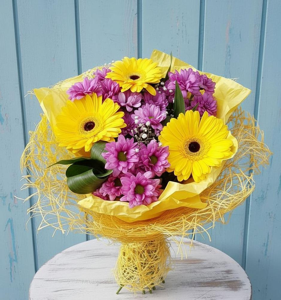 Букет цветов из: Хризантемы и Герберы в Ишне