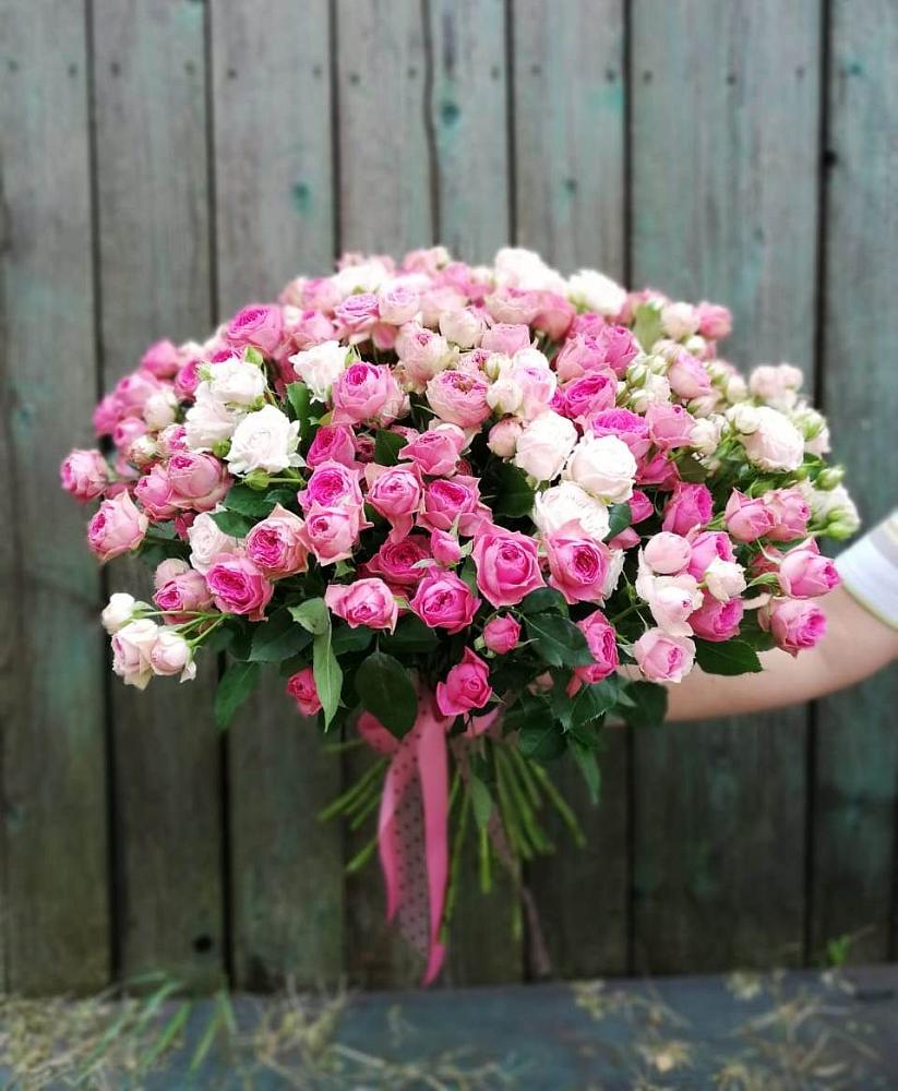 Букет Розовые кустовые розы Натали и Лав Лидия в Ишне