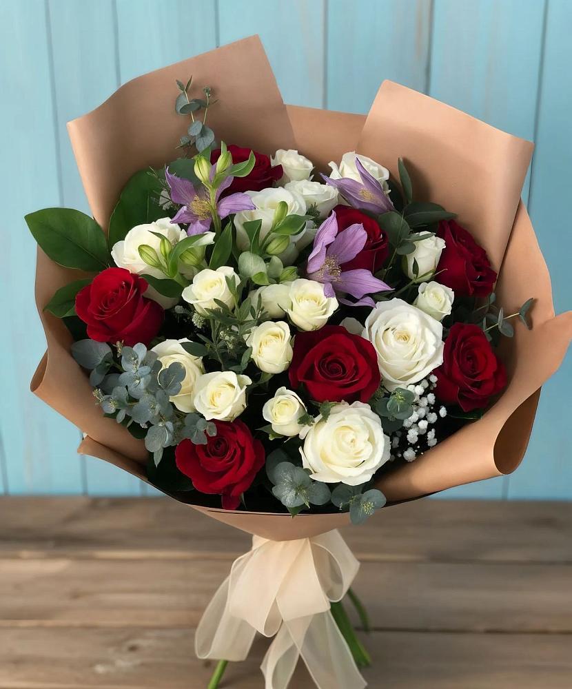 Букет цветов из: Розы и Альстромерии в Ишне