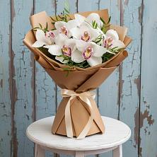 Букет цветов из:  Орхидеи и Розы в Ишне
